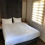 Lejlighedshotel Hradission Kaifa 3*
