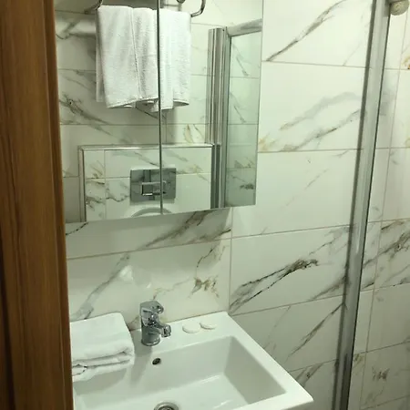 Hradission Kaifa 아파트호텔