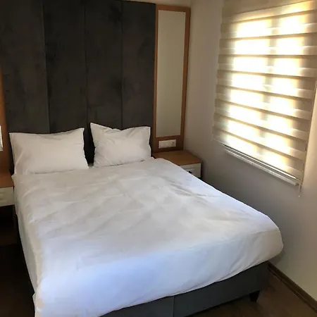 Aparthotel Hradission Kaifa *