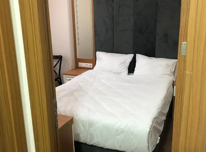 Hradission Kaifa Apart Otel 3*